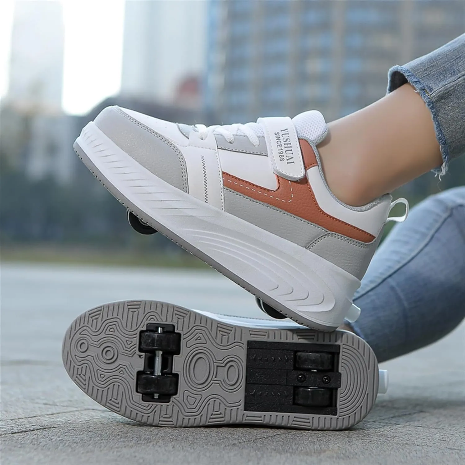 Kids Roller Shoes with 4 Wheels Skating Sneakers for Girls Boys Retractable Wheel Skateboarding Shoes for Beginners/Christmas Birthday Gift
