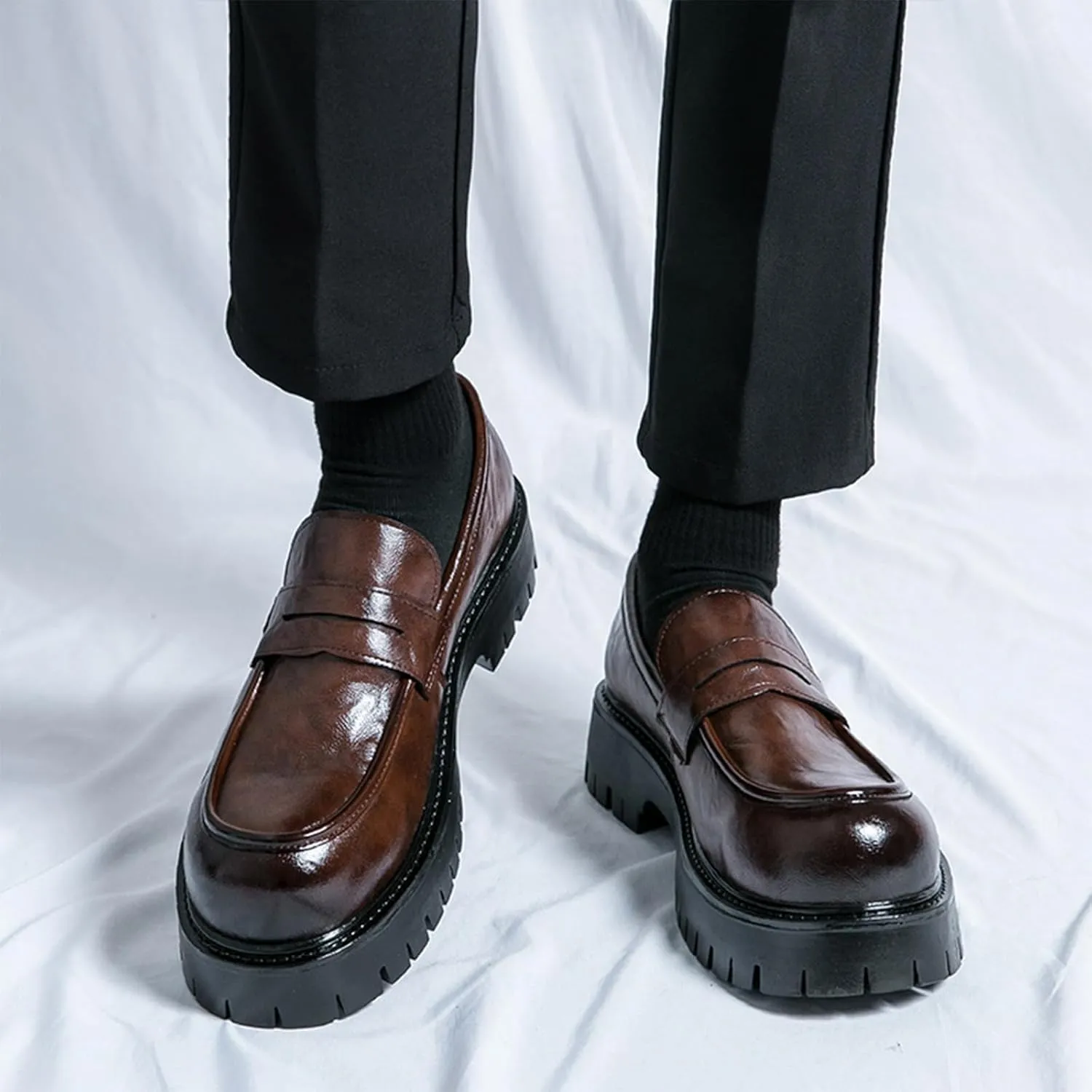 Men's Comfortable Soft Leather Platform Chunky Loafers Fashion Business Casual Formal Work Shoes Retro Round Toe Anti-Slip Lug Sole Slip-On Penny Loafers for Men