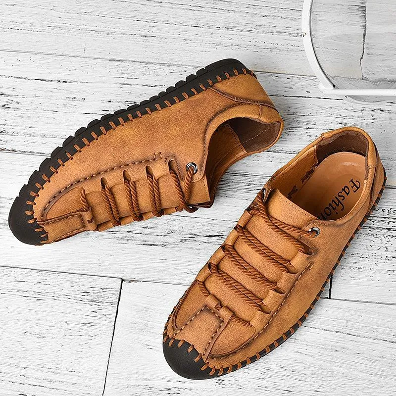 Men's Hand Stitching Anti-collision Soft Casual Leather Shoes