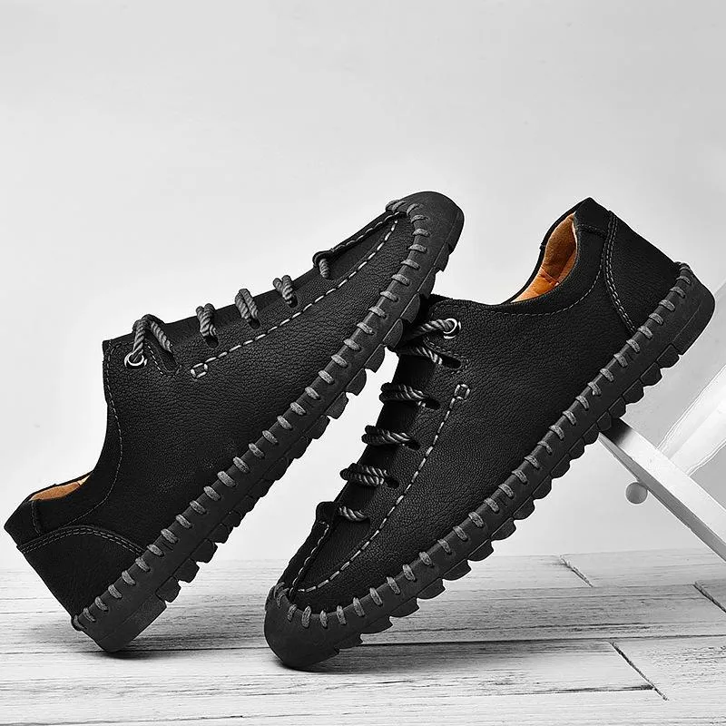 Men's Hand Stitching Anti-collision Soft Casual Leather Shoes