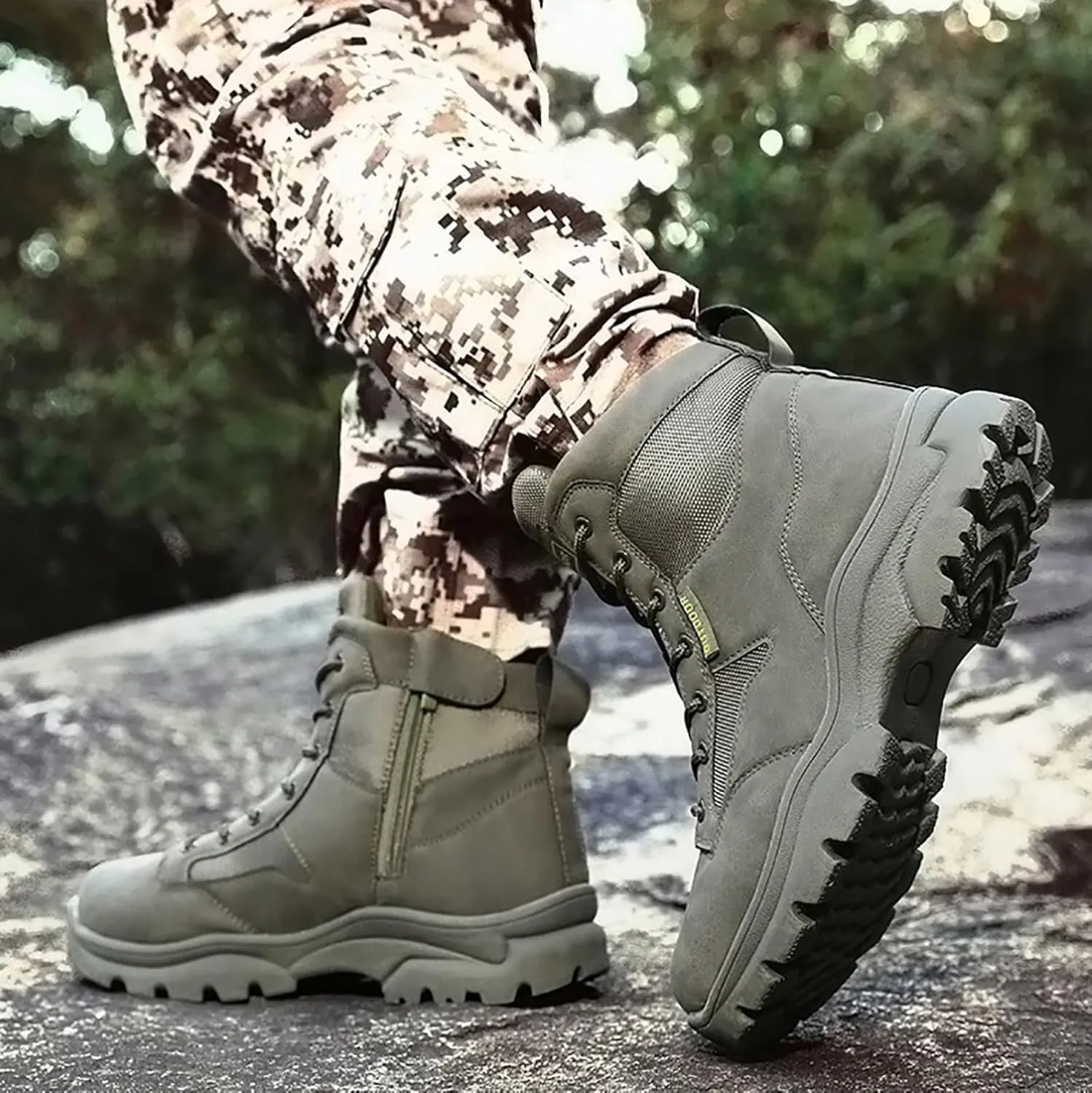 Men's Lace Up Breathable High Top Boots Waterproof Tactical Boots Military Army Outdoor Shoes For Hiking Climbing